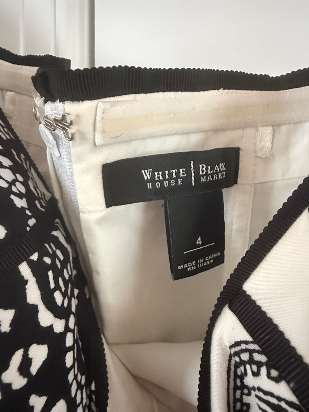 White House Black Market Black & White Paisley Bustier - Picture 2 of 2